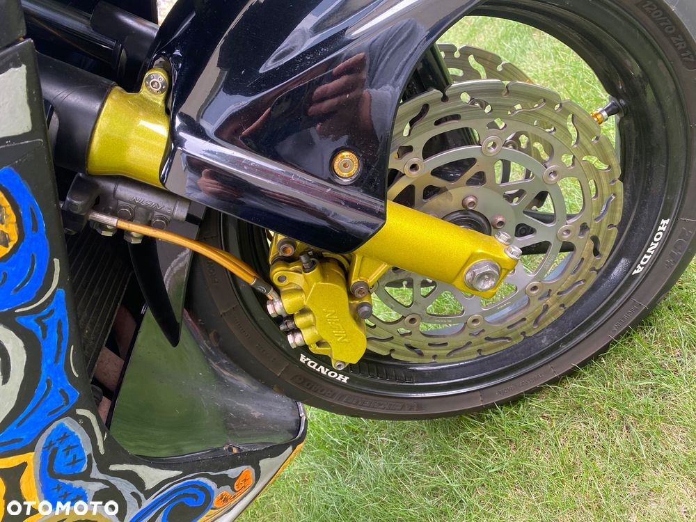 Honda CBR - 6