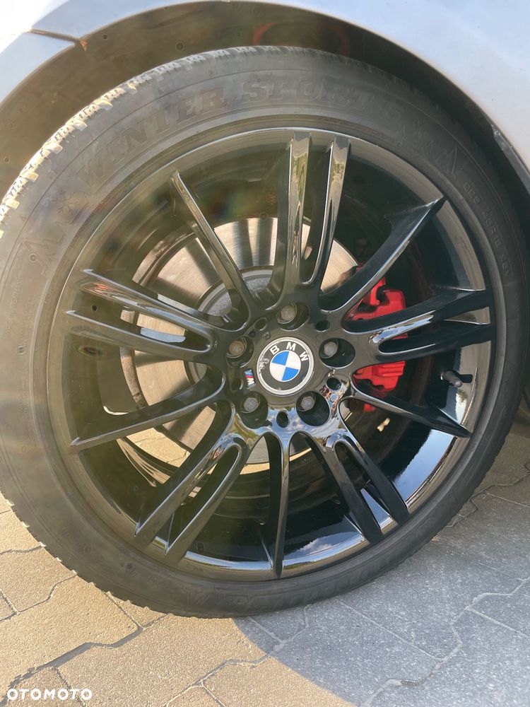 BMW Seria 3 330i - 5