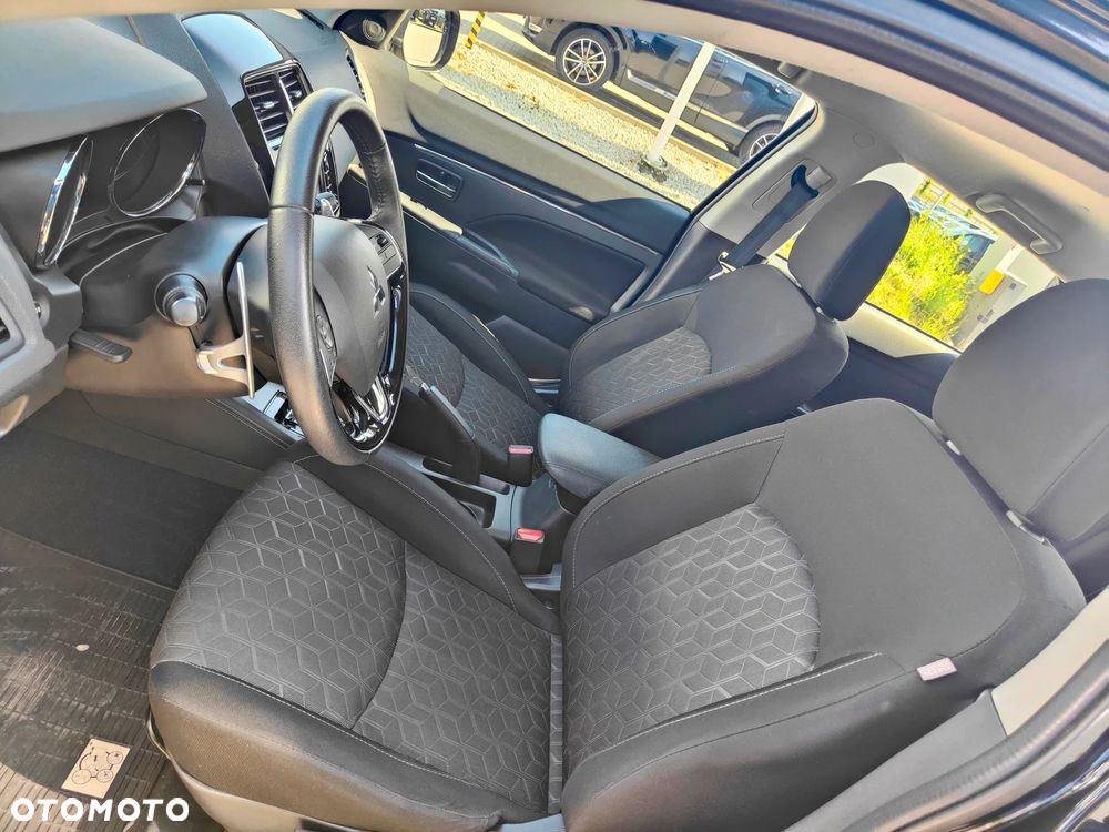 Mitsubishi ASX - 8