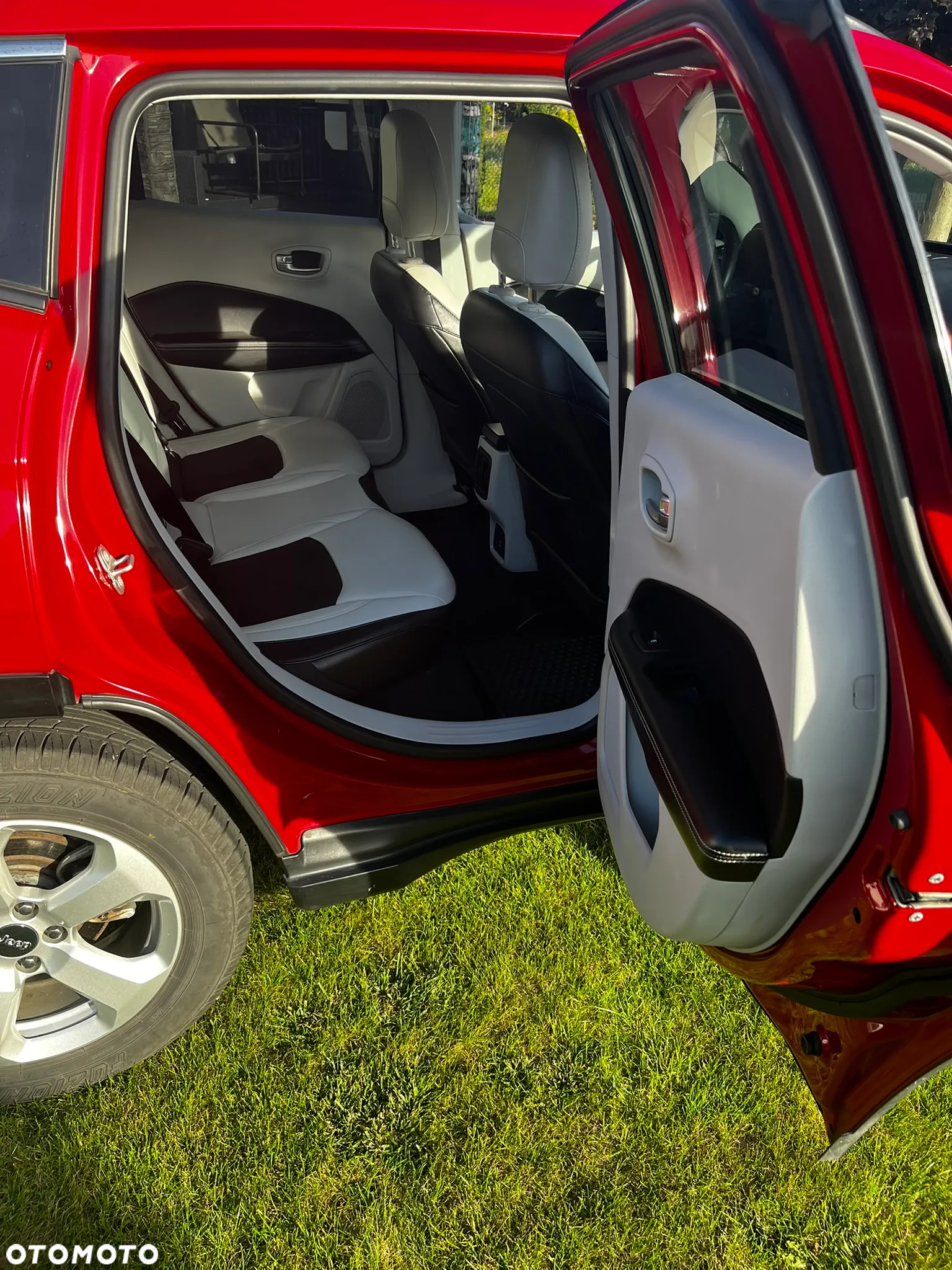 Jeep Compass - 15