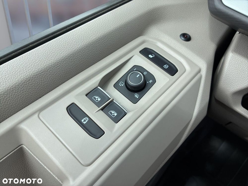 Volkswagen Multivan 2.0 TDI L2 Edition DSG - 31