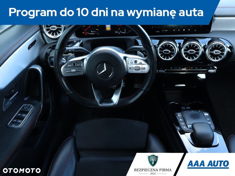 Mercedes-Benz CLA - 9
