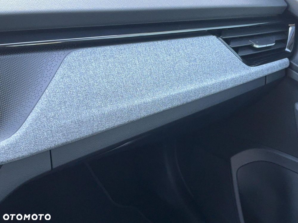 Skoda Kamiq 1.0 TSI Selection DSG - 23