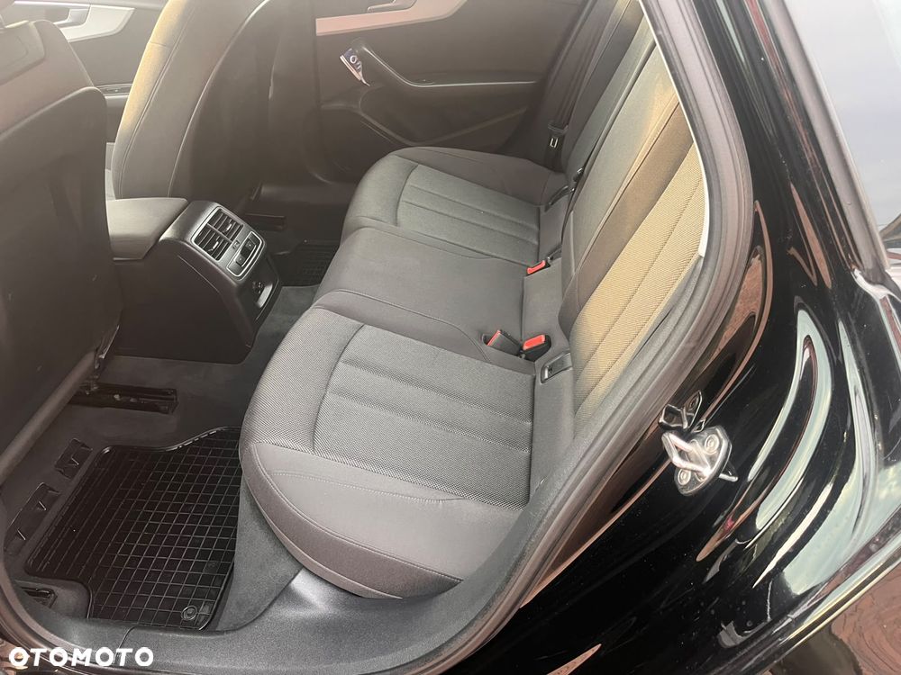 Audi A4 Avant 2.0 TDI S tronic quattro - 13