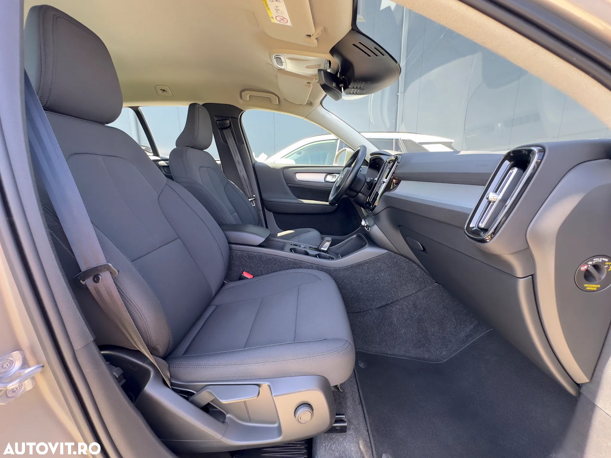 Volvo XC 40 T4 Recharge DKG Essential - 27