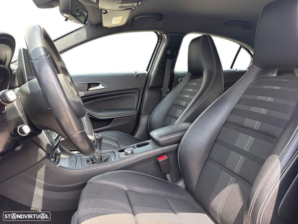 Mercedes-Benz A 180 d Urban - 12