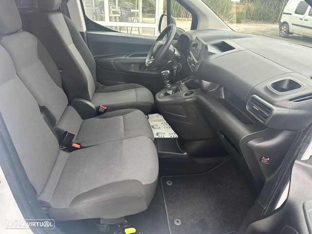 Toyota PROACE CITY 3 LUG. CX.6V. - 12