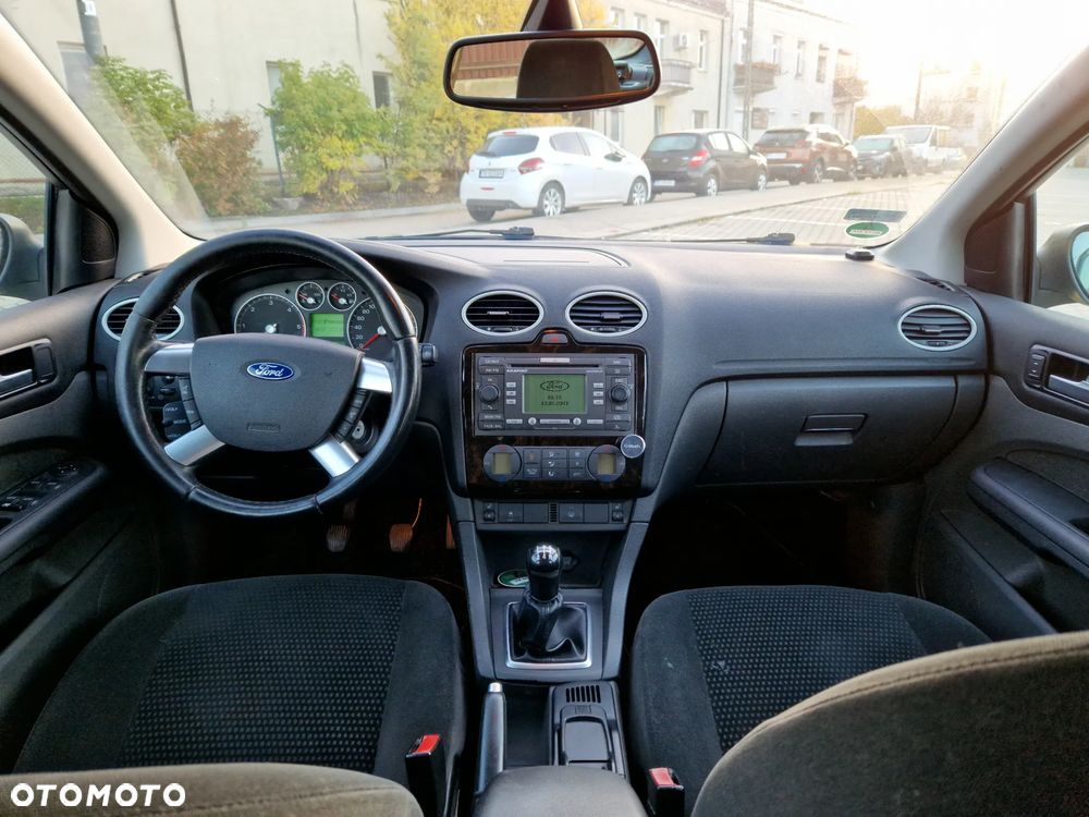 Ford Focus 1.6 TDCi DPF Ghia - 10