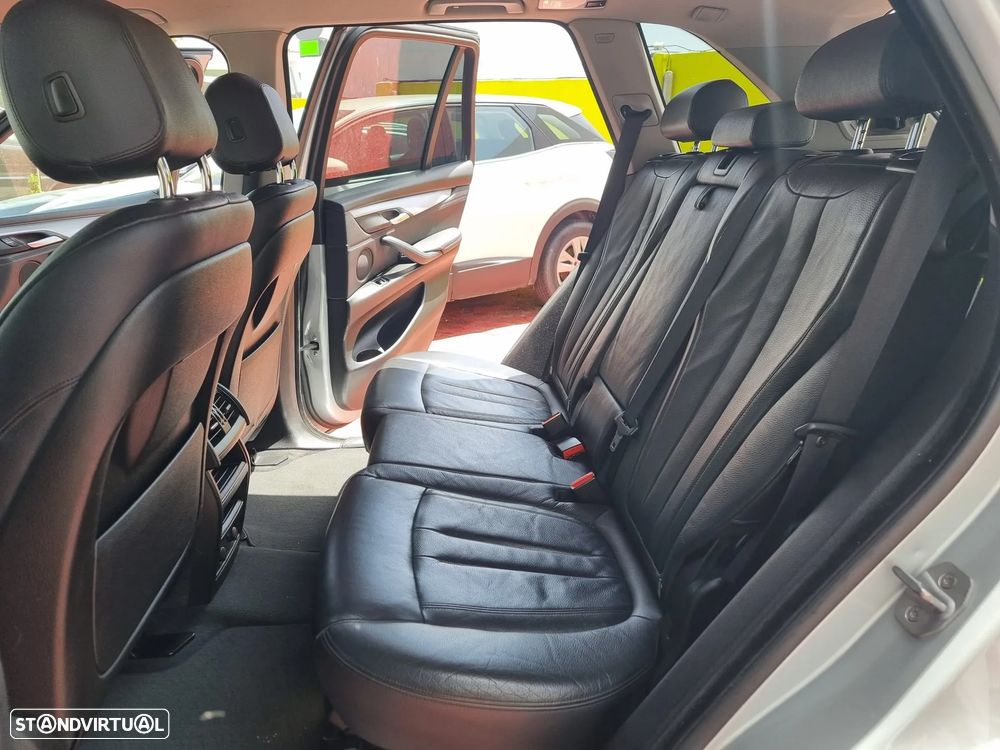 BMW X5 25 d sDrive Comfort 7L - 24