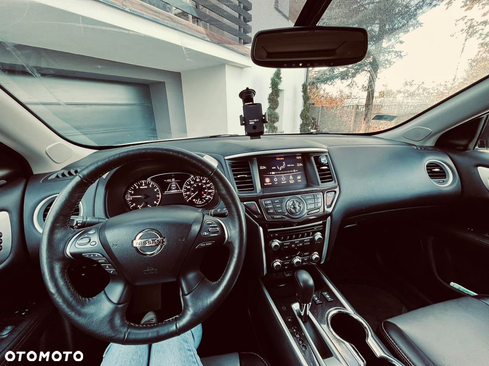 Nissan Pathfinder - 5