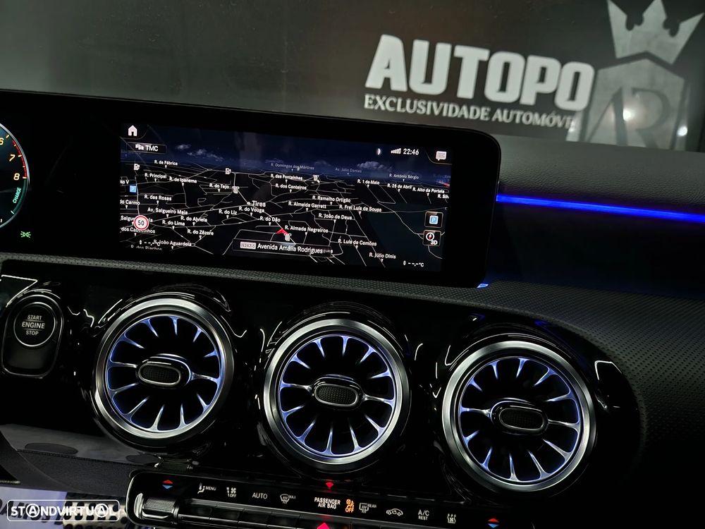 Mercedes-Benz A 250 Limousine e AMG Line - 19