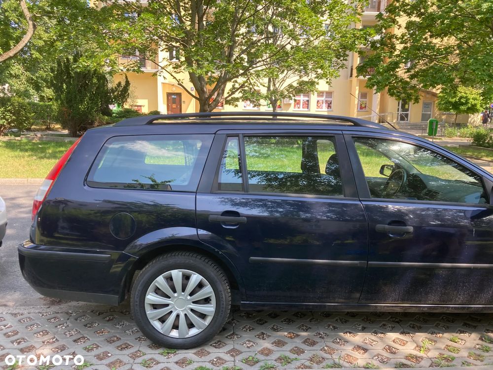 Ford Mondeo 2.0 TDCi Ambiente - 12