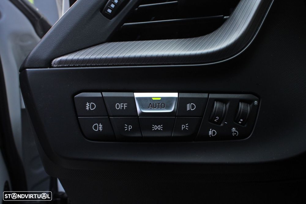 BMW 116 d Pack Desportivo M Auto - 15