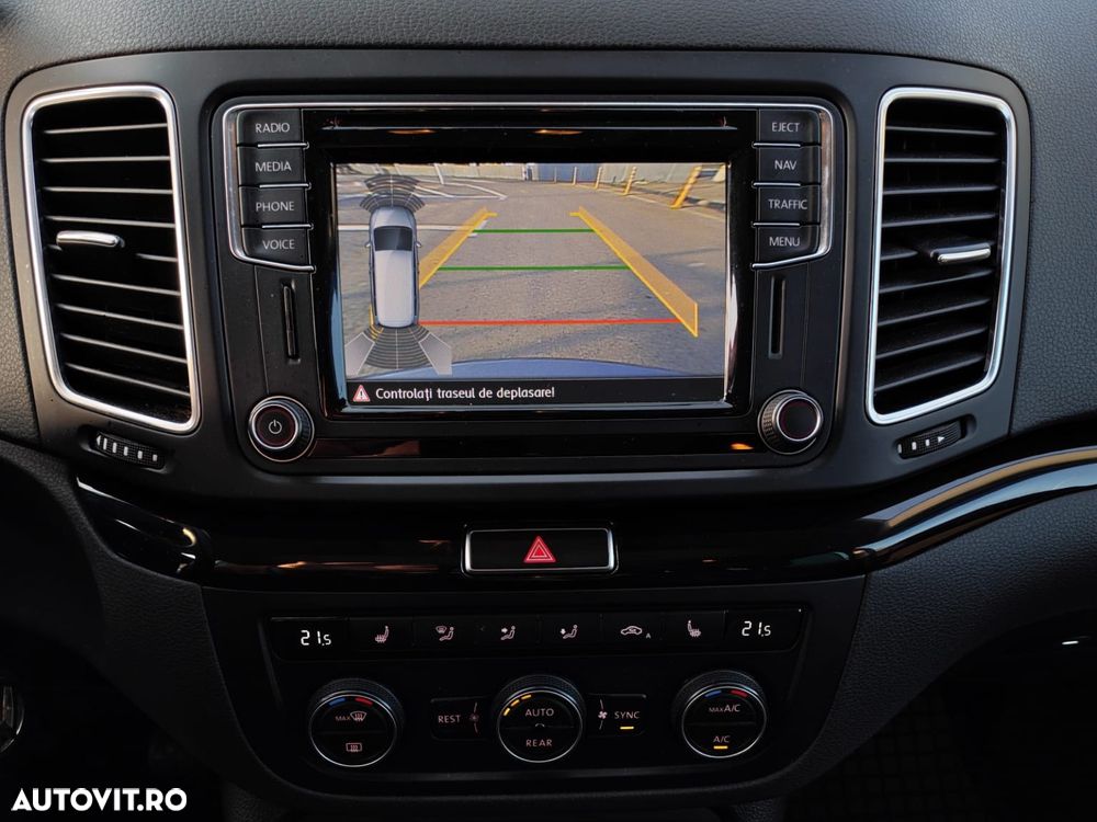 Volkswagen Sharan 2.0 TDI BlueMotion Technology Highline - 6