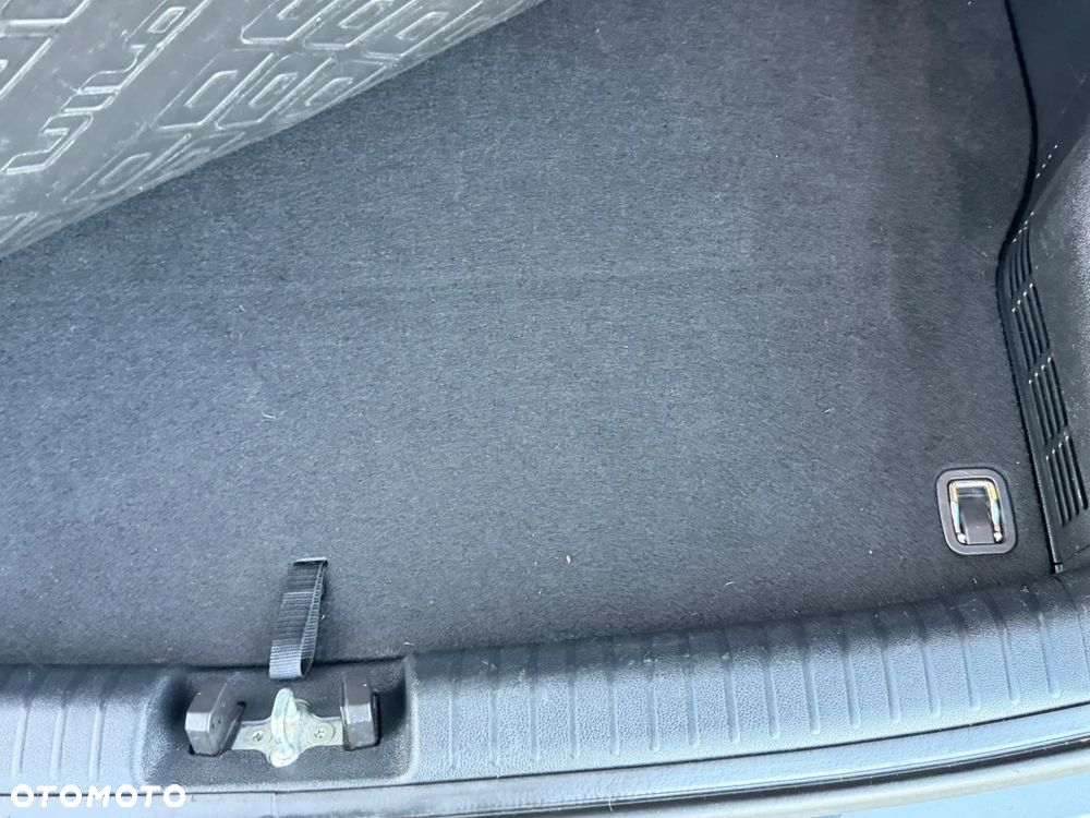 Kia Niro 1.6 GDI PHEV 2WD Vision - 28