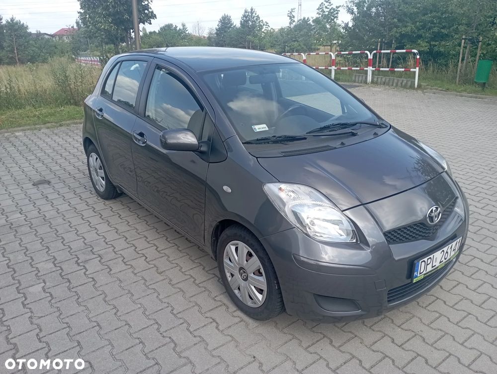 Toyota Yaris 1.33 Luna - 1