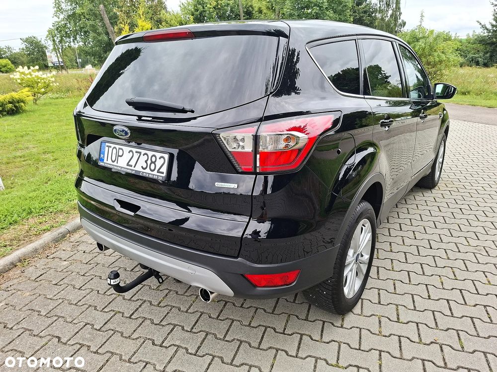 Ford Kuga 1.5 EcoBoost 2x4 Titanium - 5
