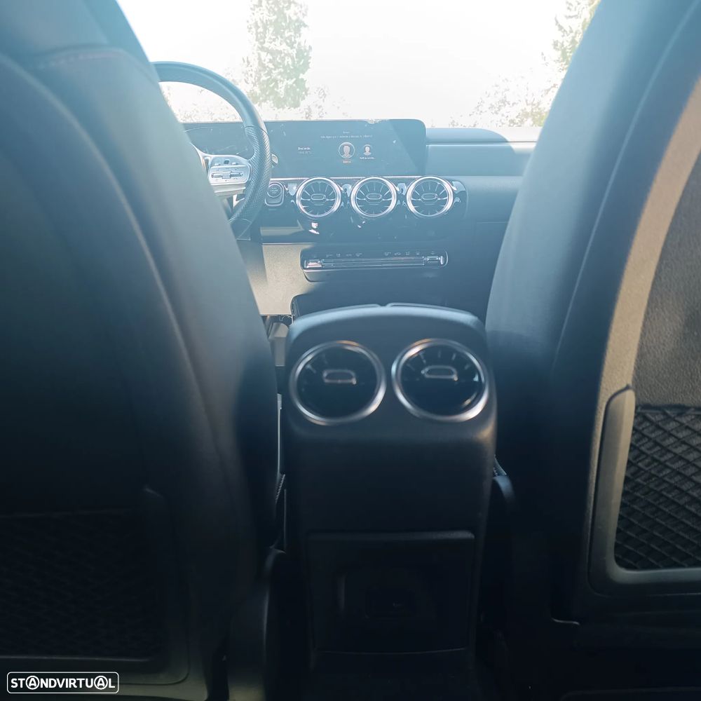 Mercedes-Benz A 250 e AMG Line - 18