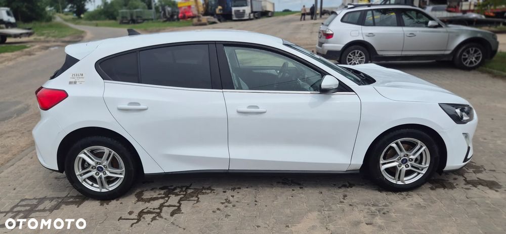 Ford Focus 1.5 EcoBlue SCR Active - 16