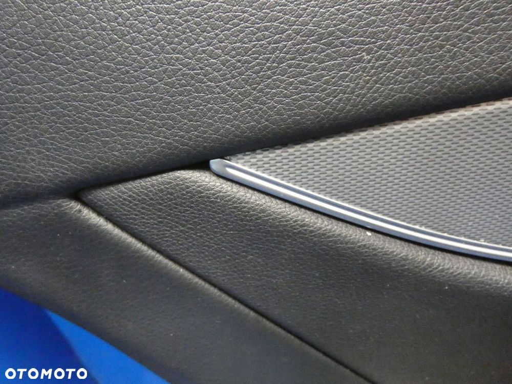 MERCEDES E KLASA W213 SEDAN BOCZEK TAPICERKA DRZWI LEWY TYŁ - 2
