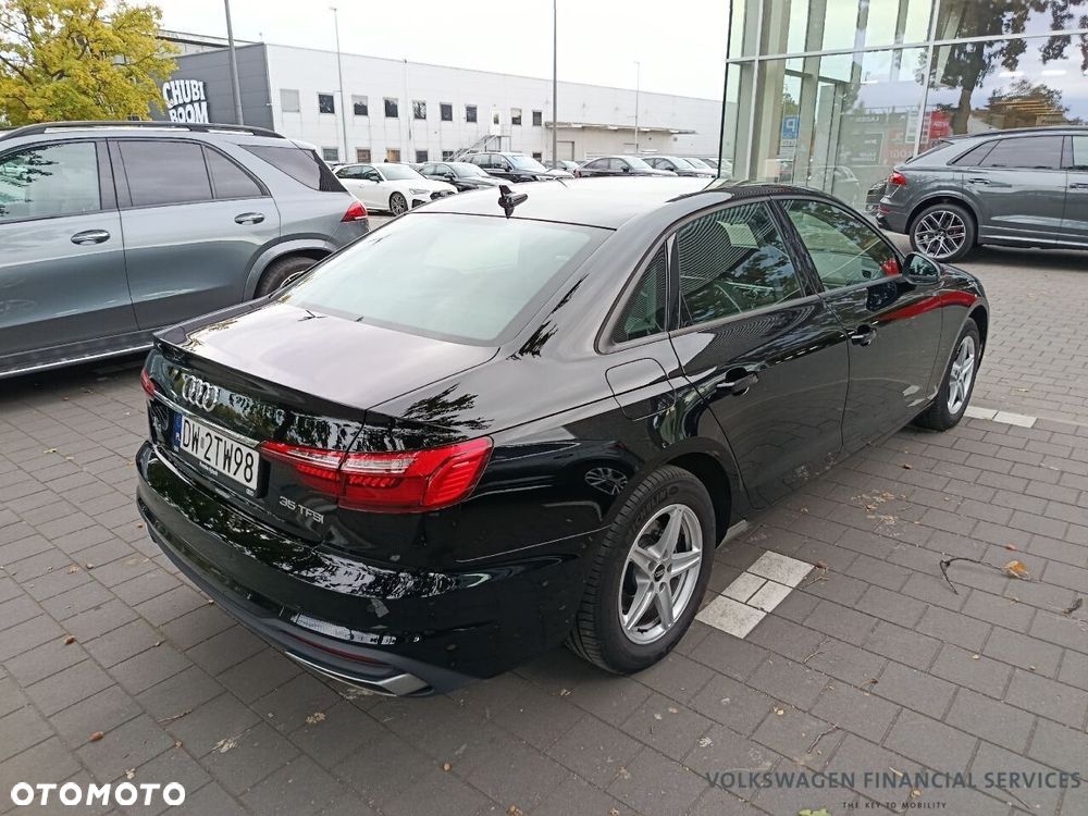 Audi A4 Limousine - 4