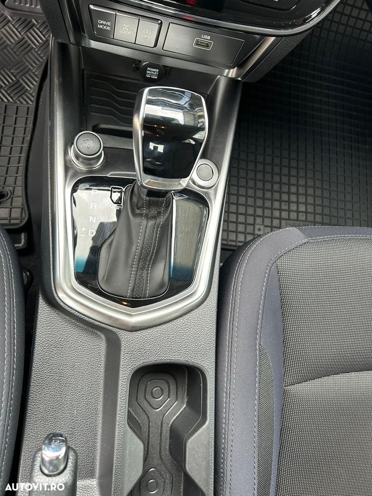 SsangYong Tivoli 1.5 T-GDi 4WD Automatik Black - 15