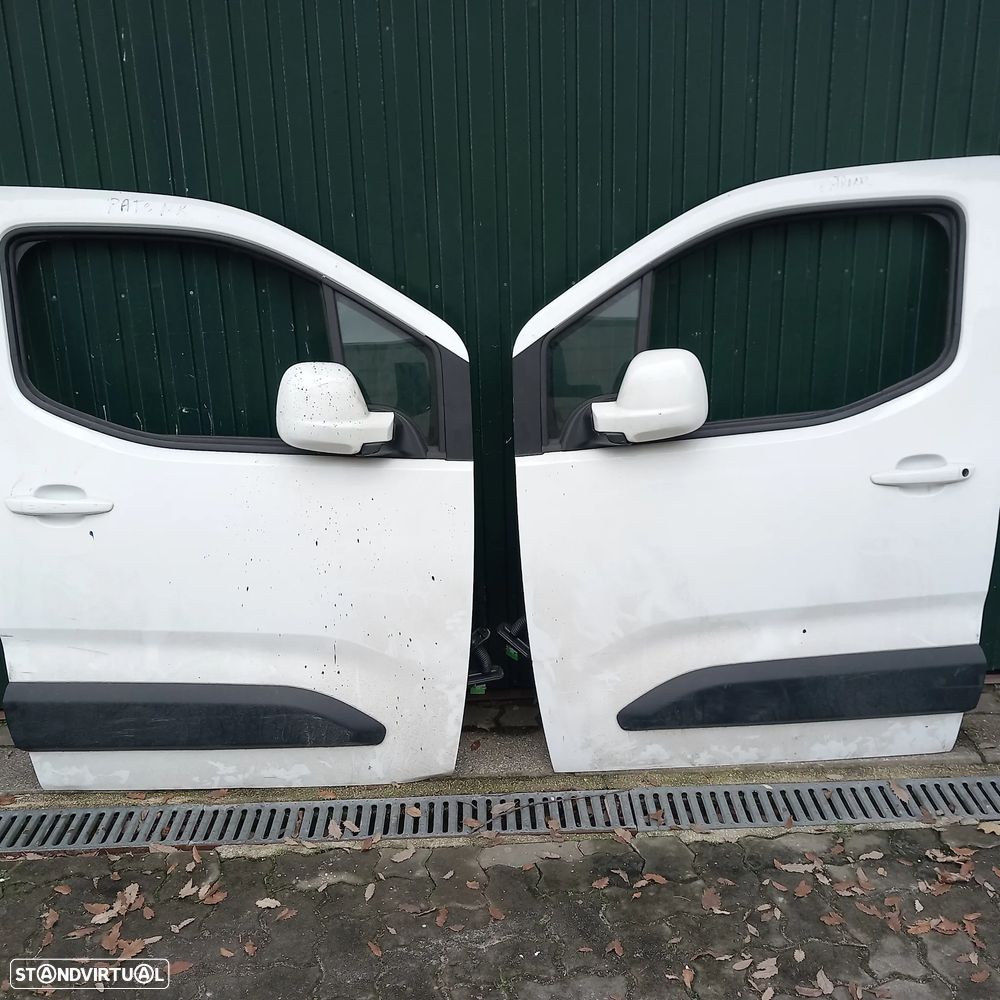 Porta passageiro completa peugeot partner citroen berlingo ano 2021 - 1