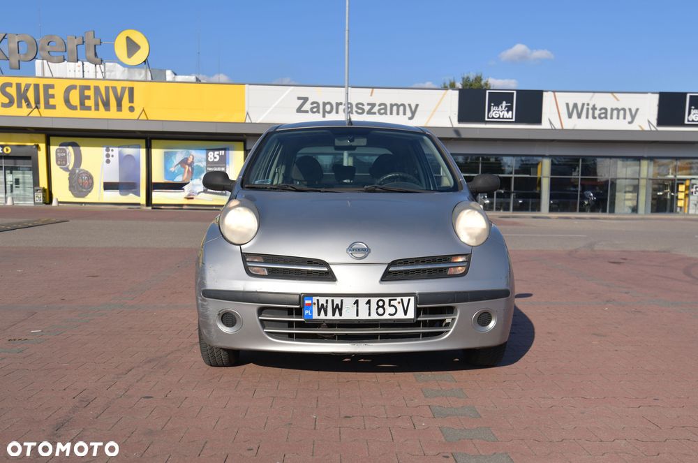 Nissan Micra - 1