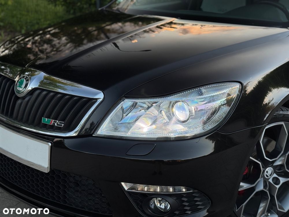 Skoda Octavia 2.0 TDI CR DPF DSG RS - 21