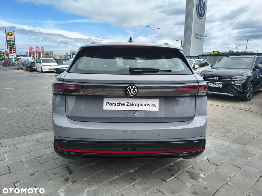 Volkswagen ID.7 59kWh Pure - 7