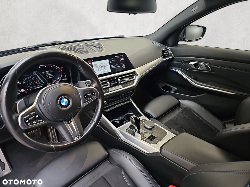 BMW Seria 3 320d xDrive - 11