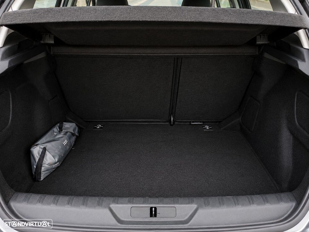 Peugeot 308 - 8