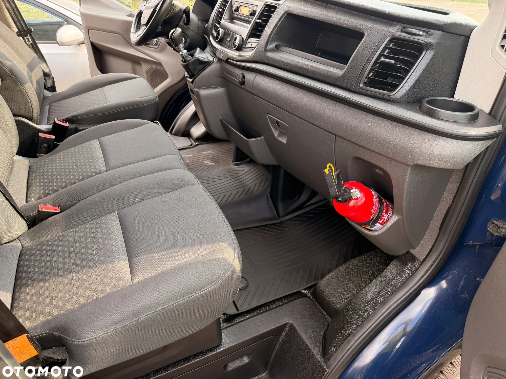 Ford Transit - 12