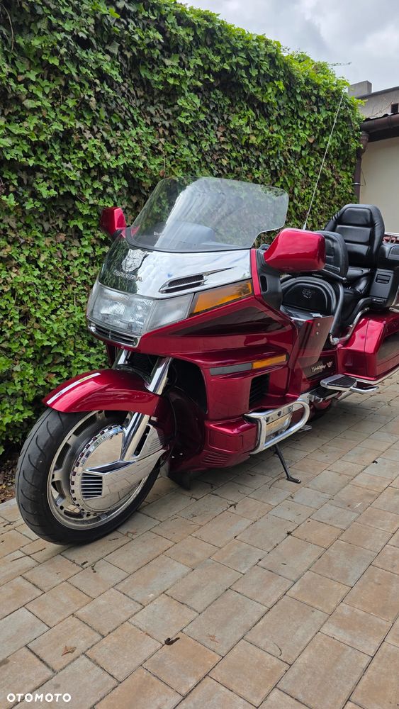 Honda GL - 28