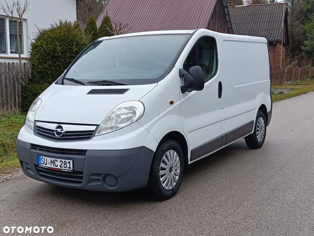 Opel Vivaro - 1