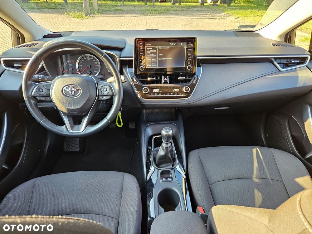 Toyota Corolla 1.5 Comfort - 19