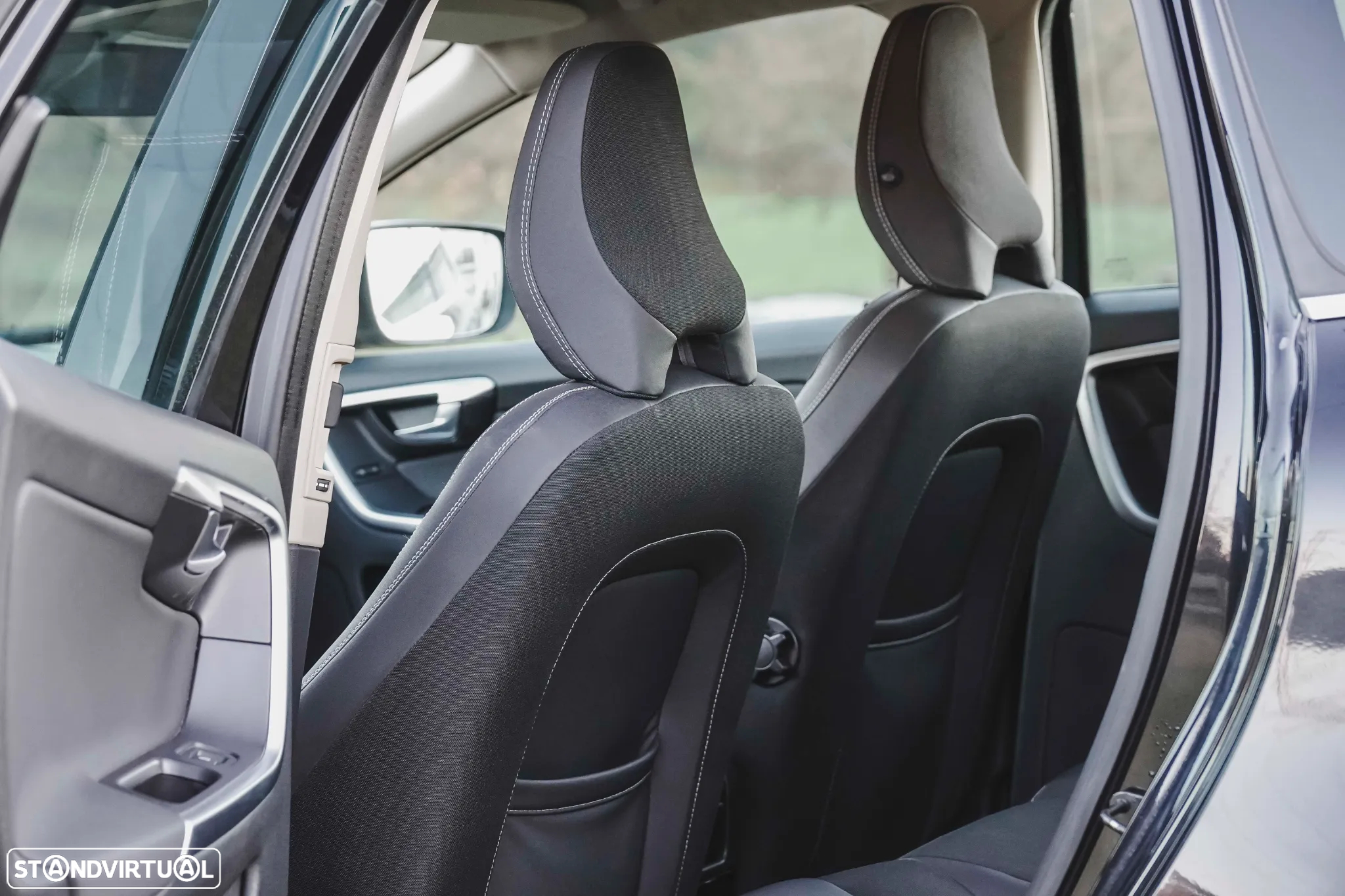 Volvo XC 60 2.0 D3 Drive Momentum Start/Stop - 9