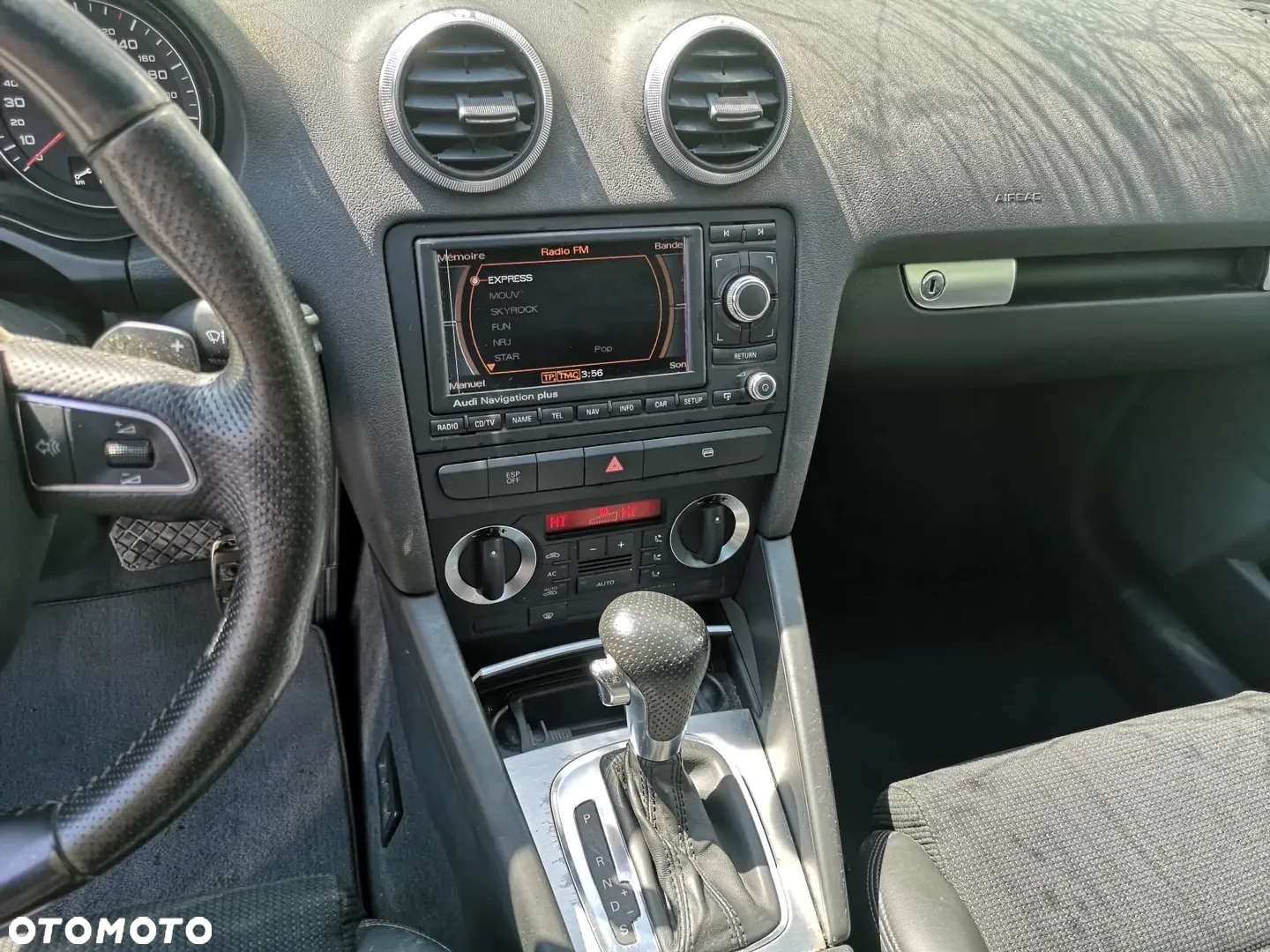 Audi A3 2.0 TDI DPF Ambition S tronic - 18