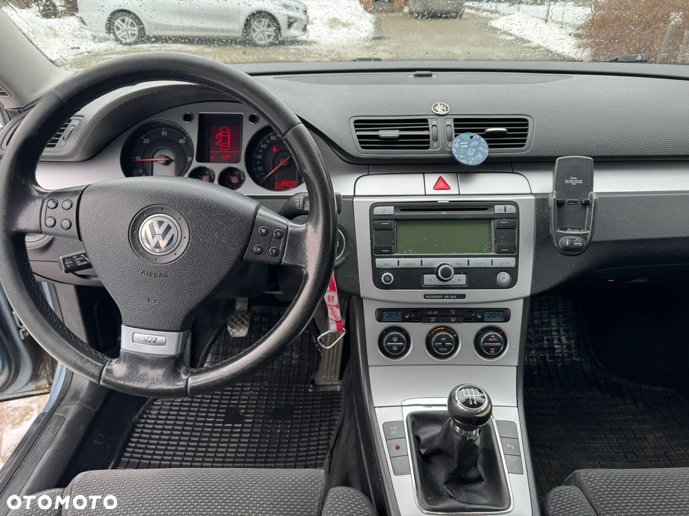 Volkswagen Passat 1.9 TDI Comfortline - 10