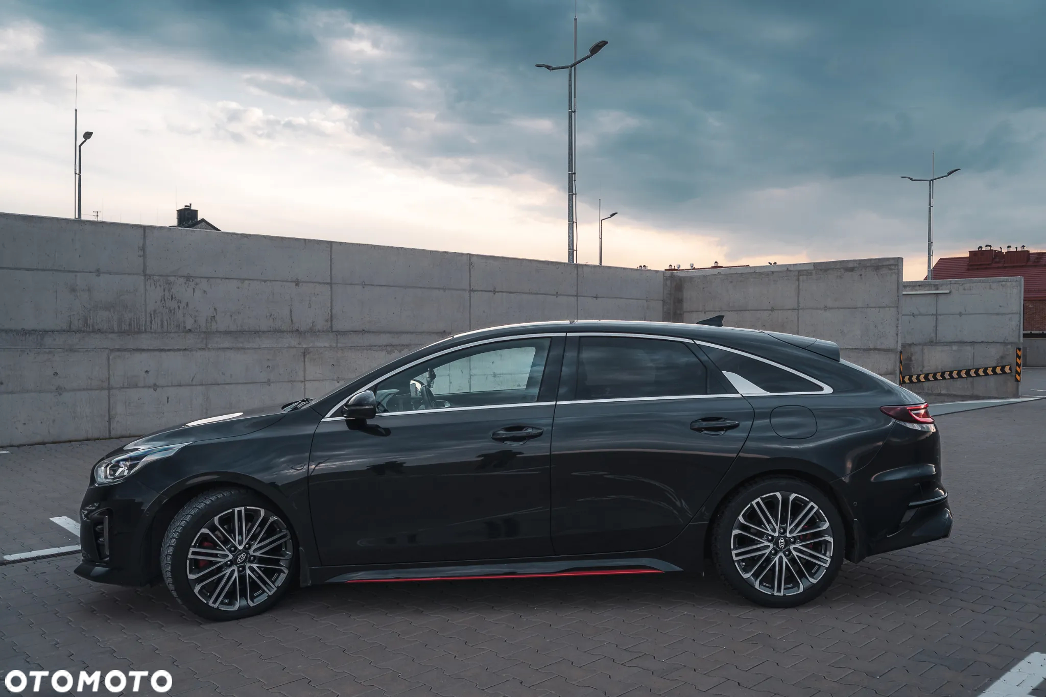 Kia ProCeed 1.6 T-GDI GT DCT - 18