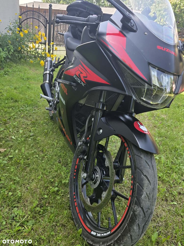 Suzuki GSX-R - 4