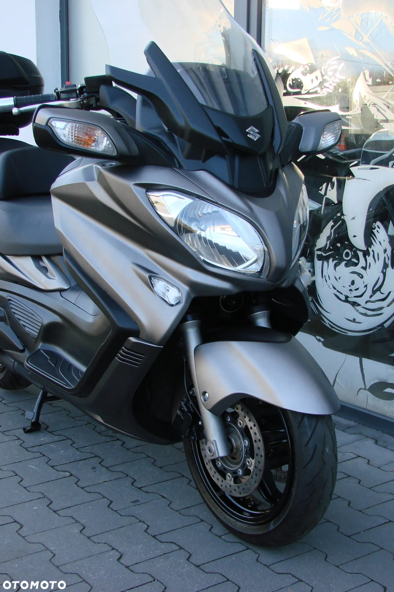 Suzuki Burgman - 7