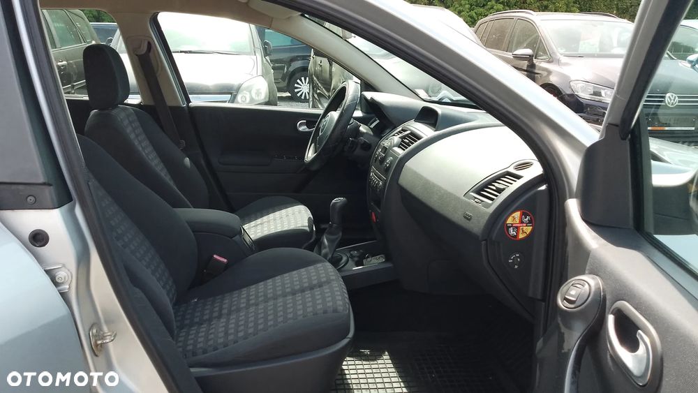 Renault Megane 1.6 Exception - 17