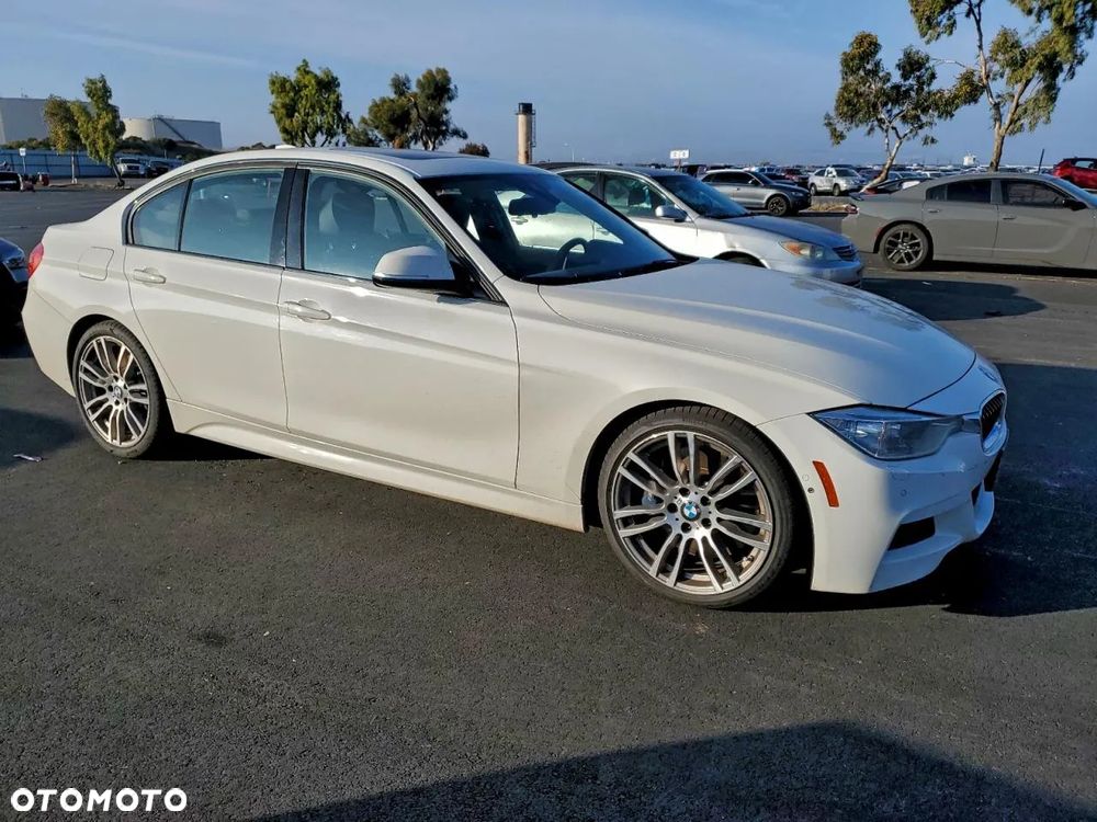 BMW Seria 3 335i xDrive Sport-Aut - 2