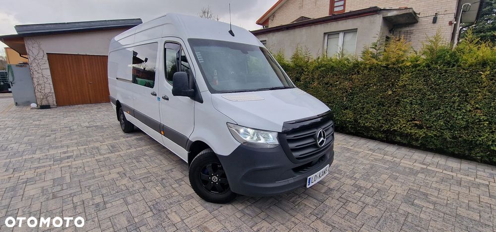 Mercedes-Benz Sprinter - 2