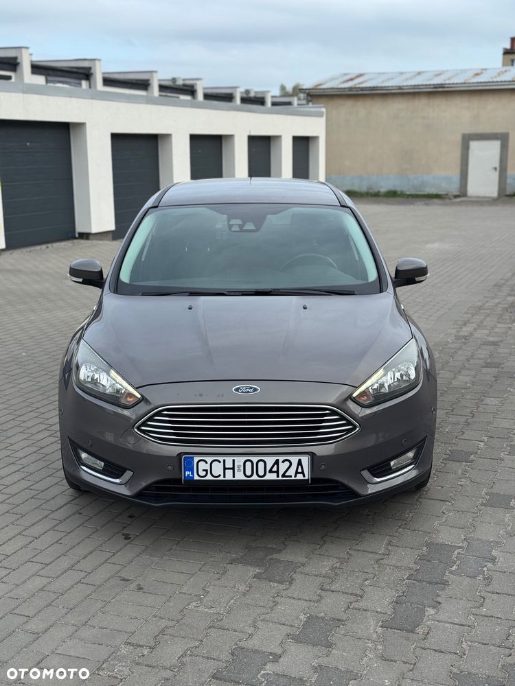 Ford Focus 1.0 EcoBoost Titanium - 4