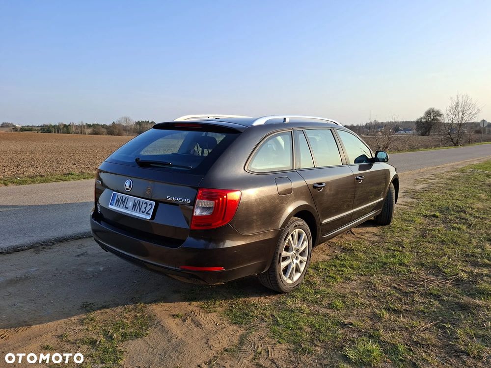 Skoda Superb 1.6 TDI Active Greenline - 6