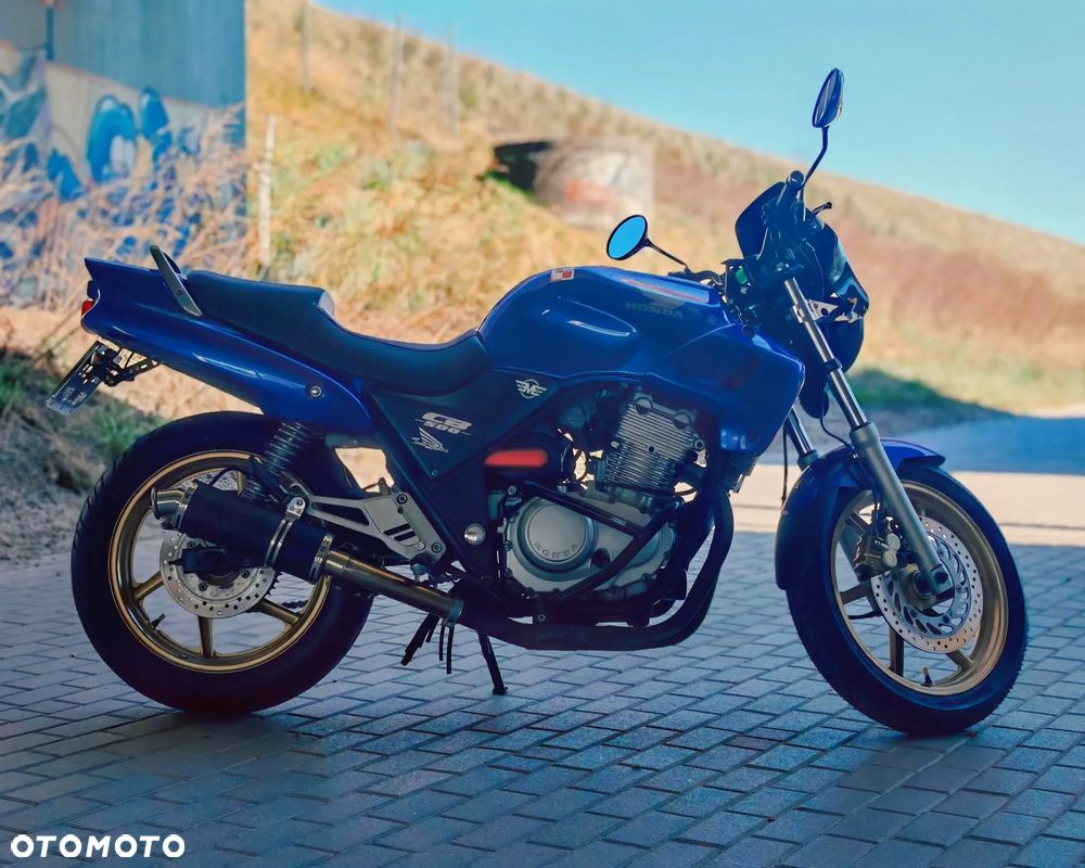 Honda CB - 2