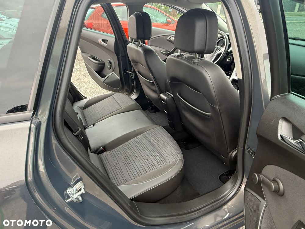 Opel Astra 1.4 T Cosmo S&S EU6 - 25