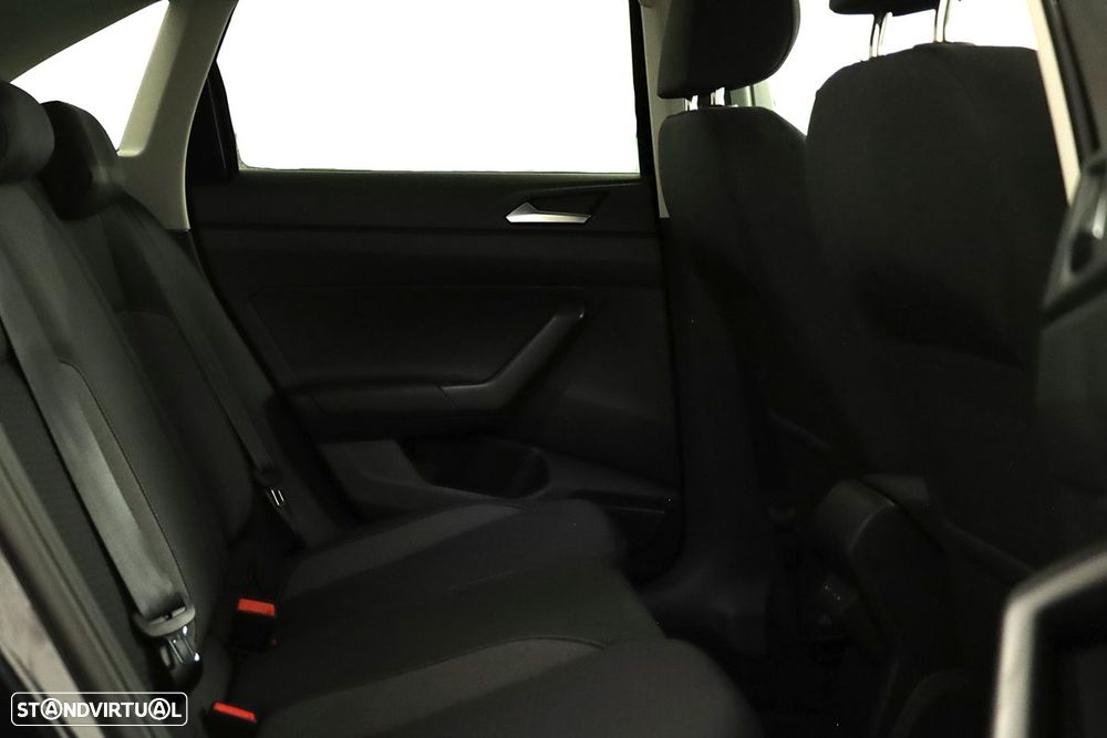 VW Taigo 1.0 TSI Urban DSG - 20